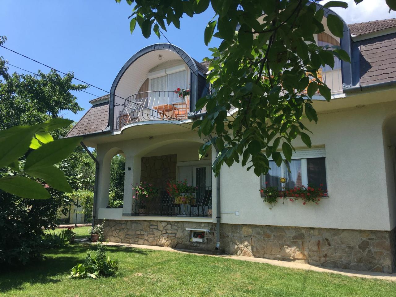 Villa Terrazza Balatongyörök Esterno foto